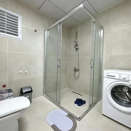 Plaja Yaklasik 400 Metre Uzaklikta-4 Apartament